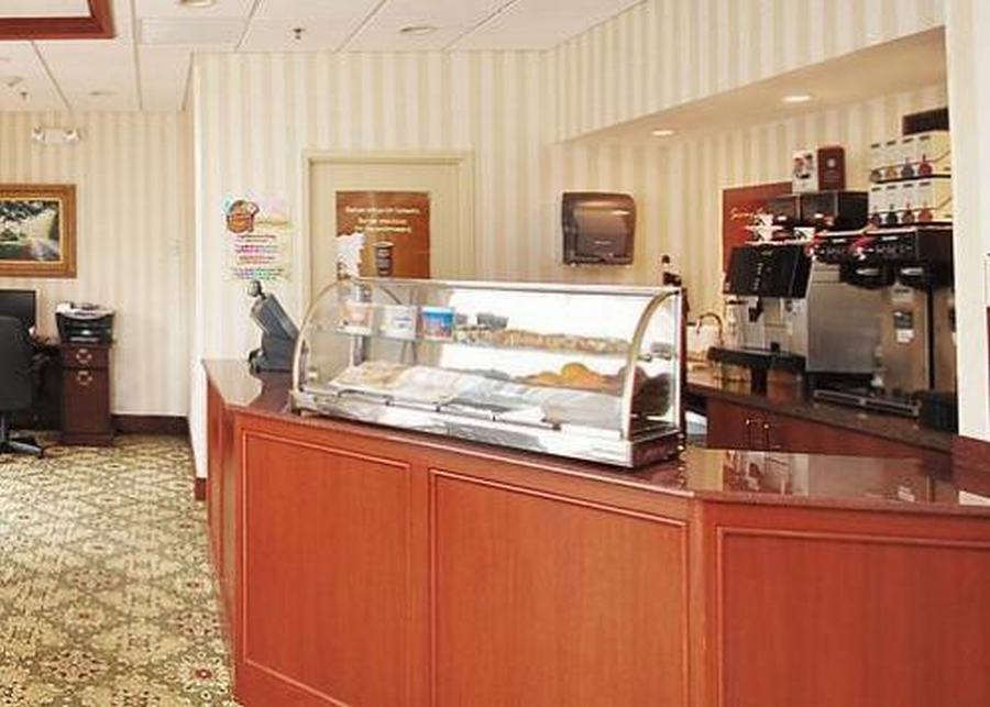 Hamden Hotel And Suites