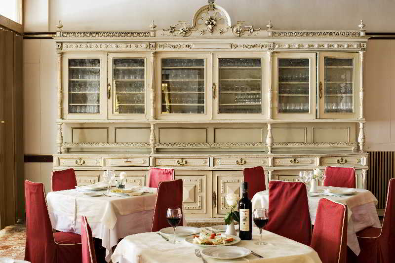 Hotel Roma by null