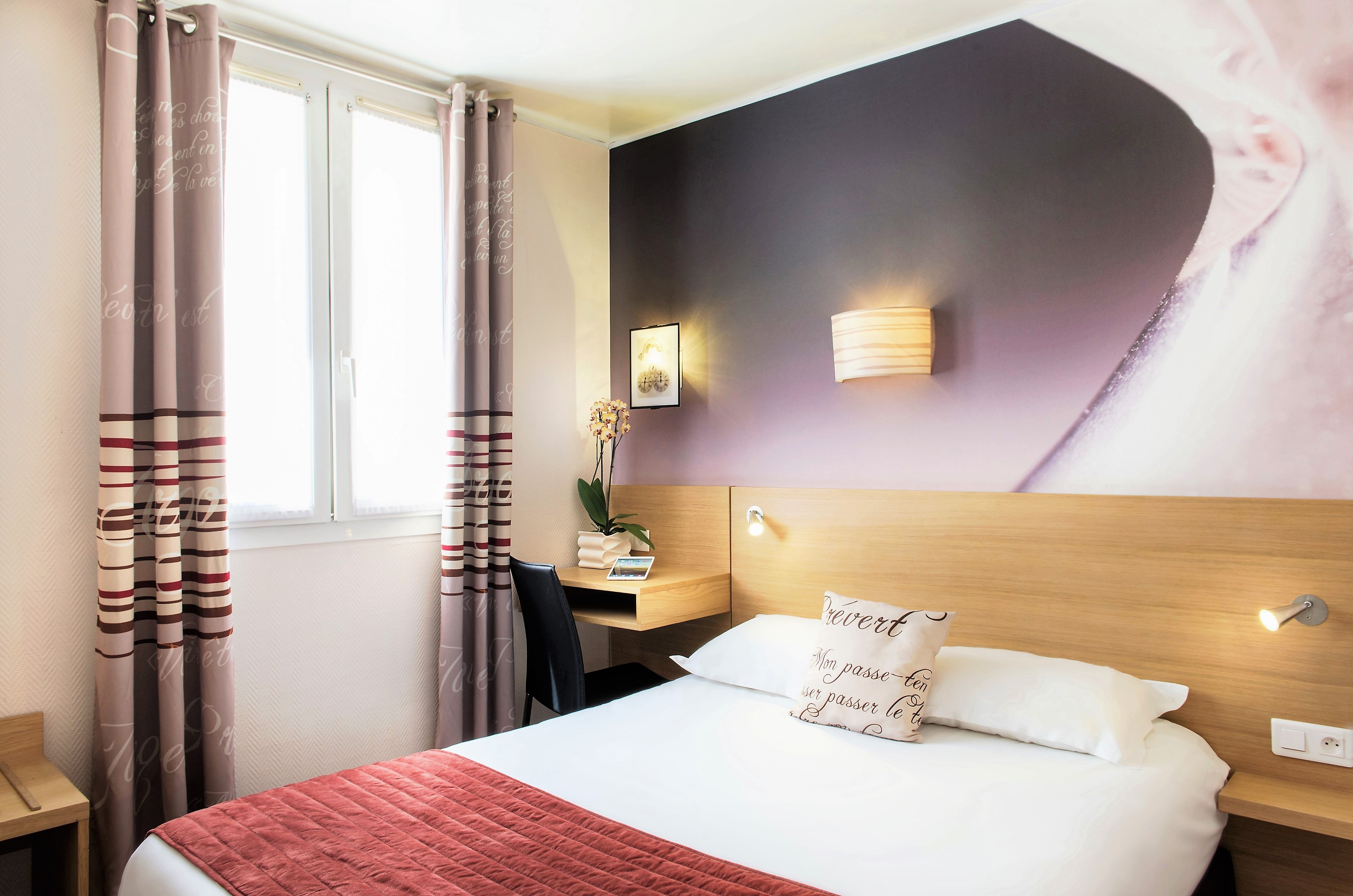 Hotel Ariane Montparnasse by Patrick Hayat