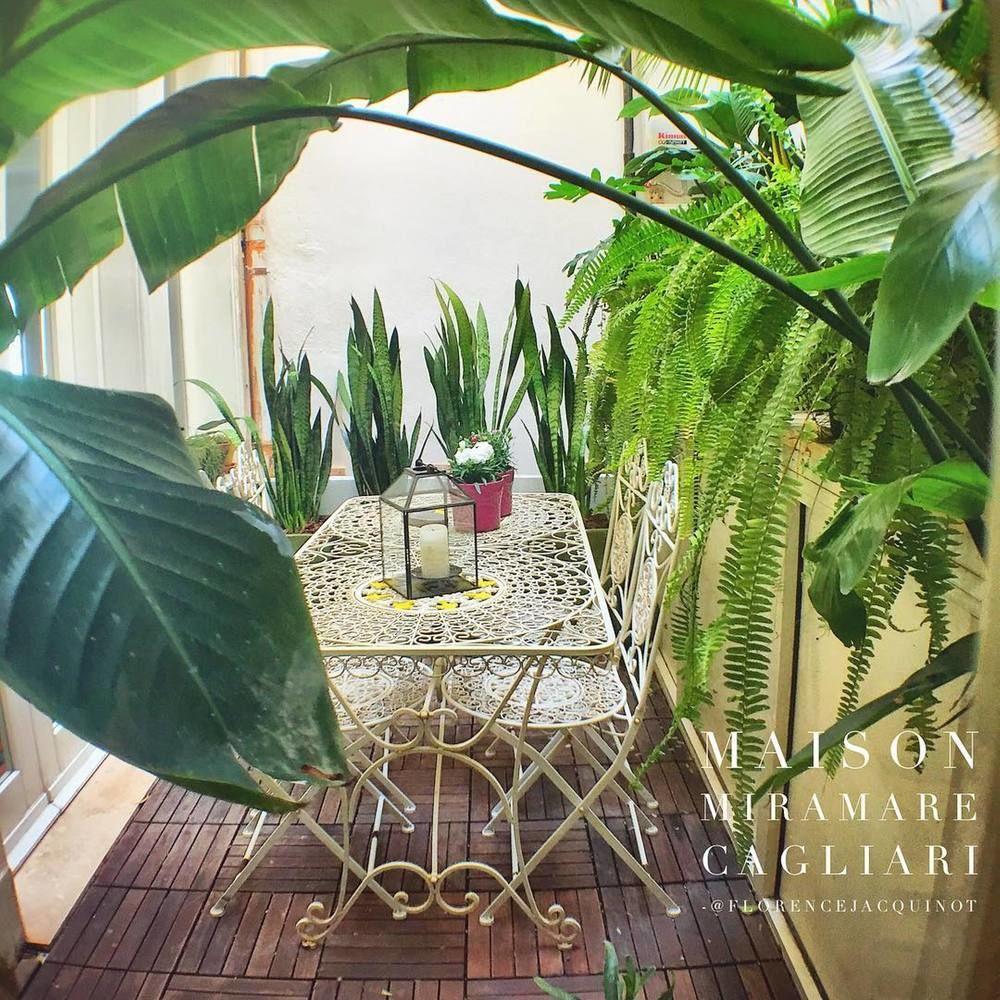 MIRAMARE CAGLIARI hotel museo by null