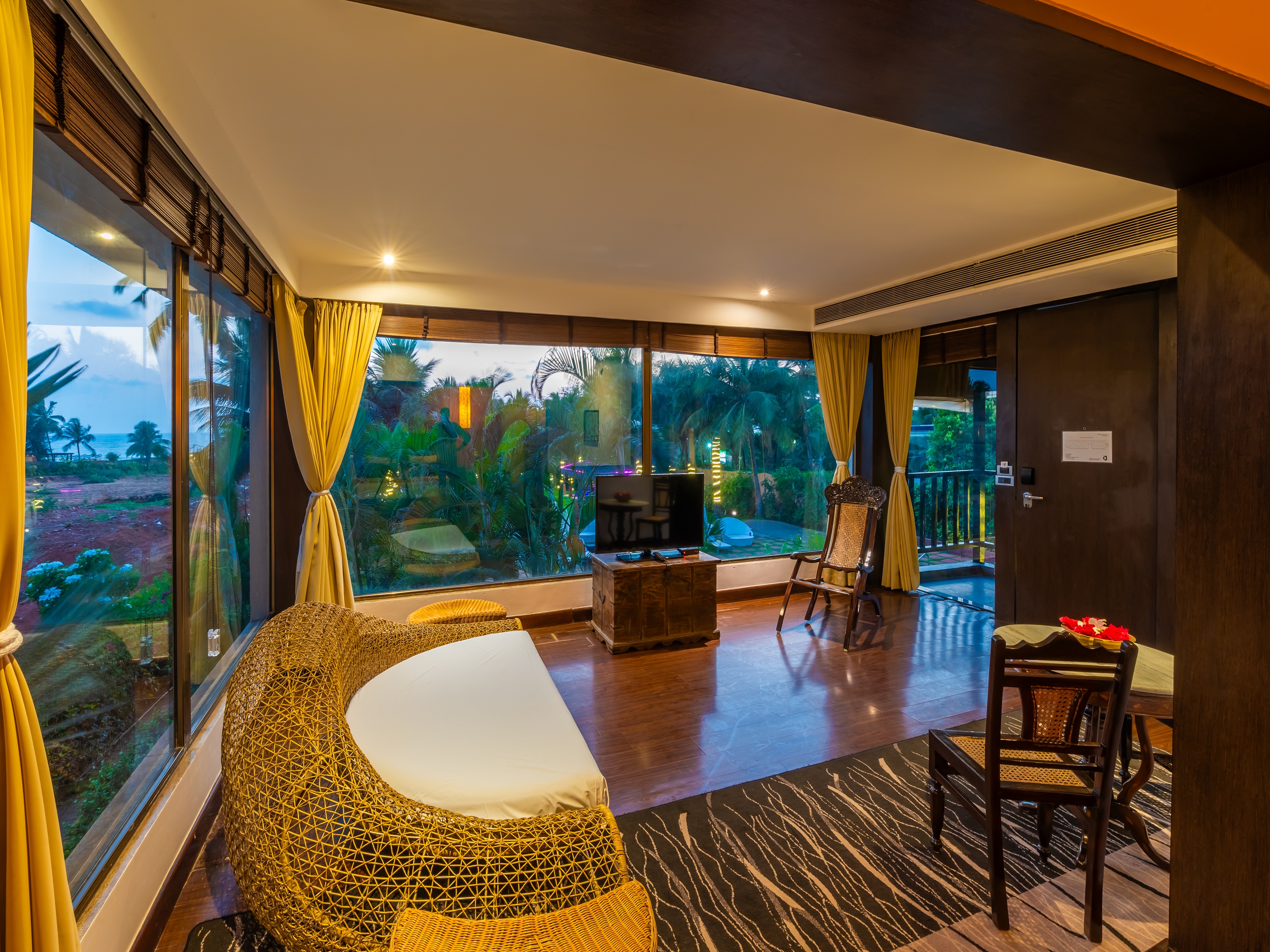 O Hotel Goa Candolim beach