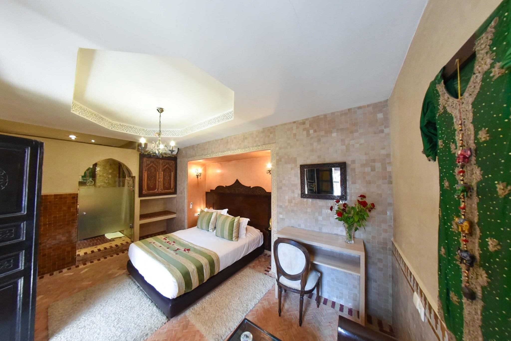 Riad Yacout by null