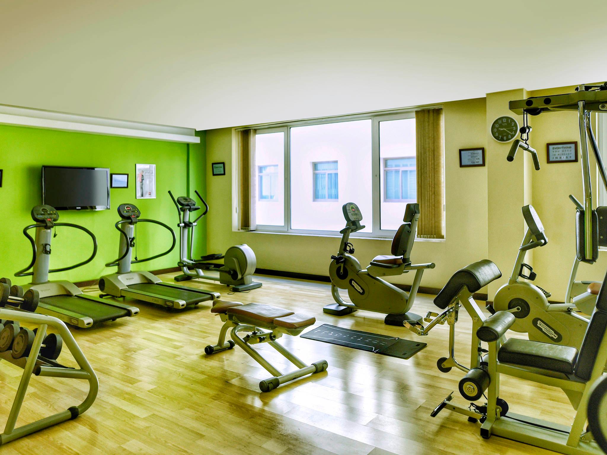 Ibis Muscat
