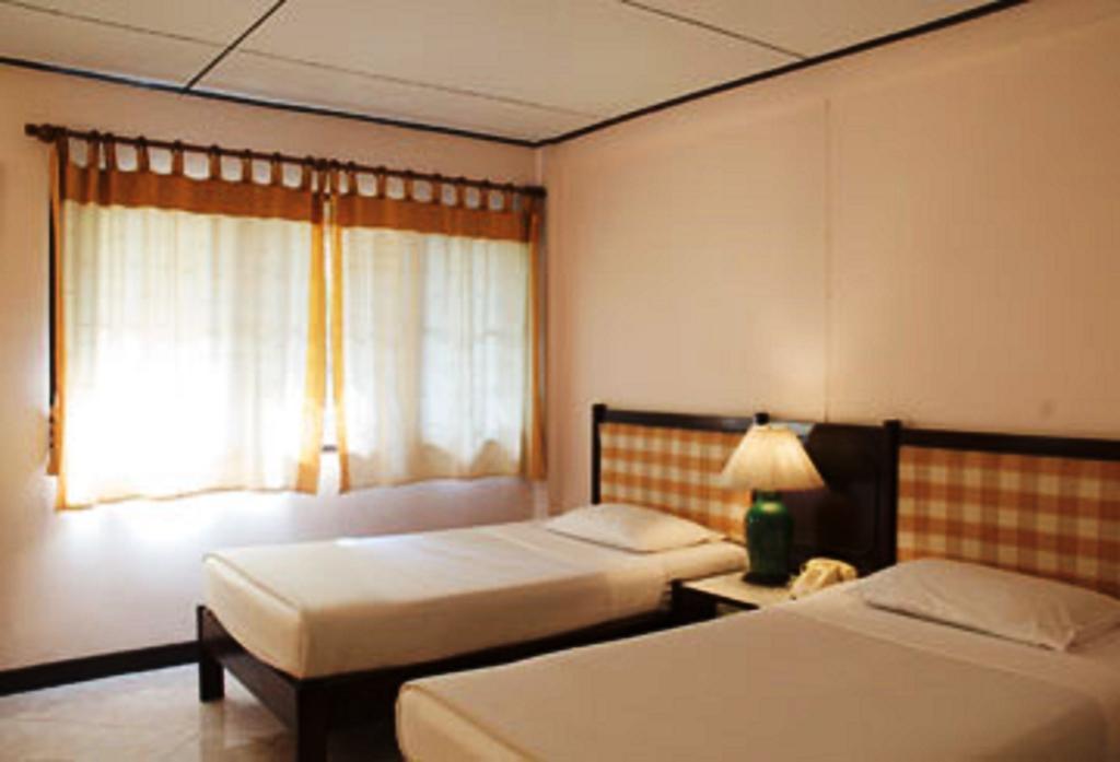 Changpuak Hotel by null