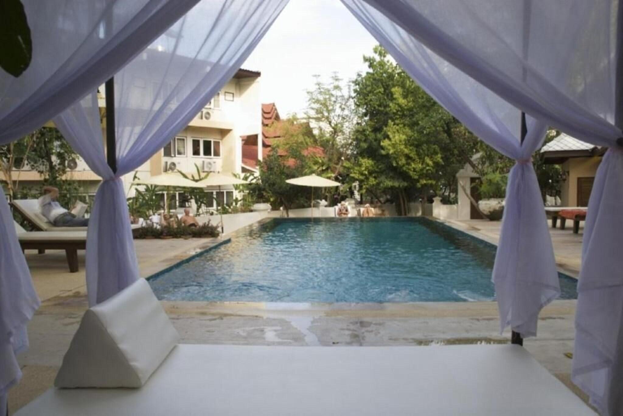 Changpuak Hotel by null