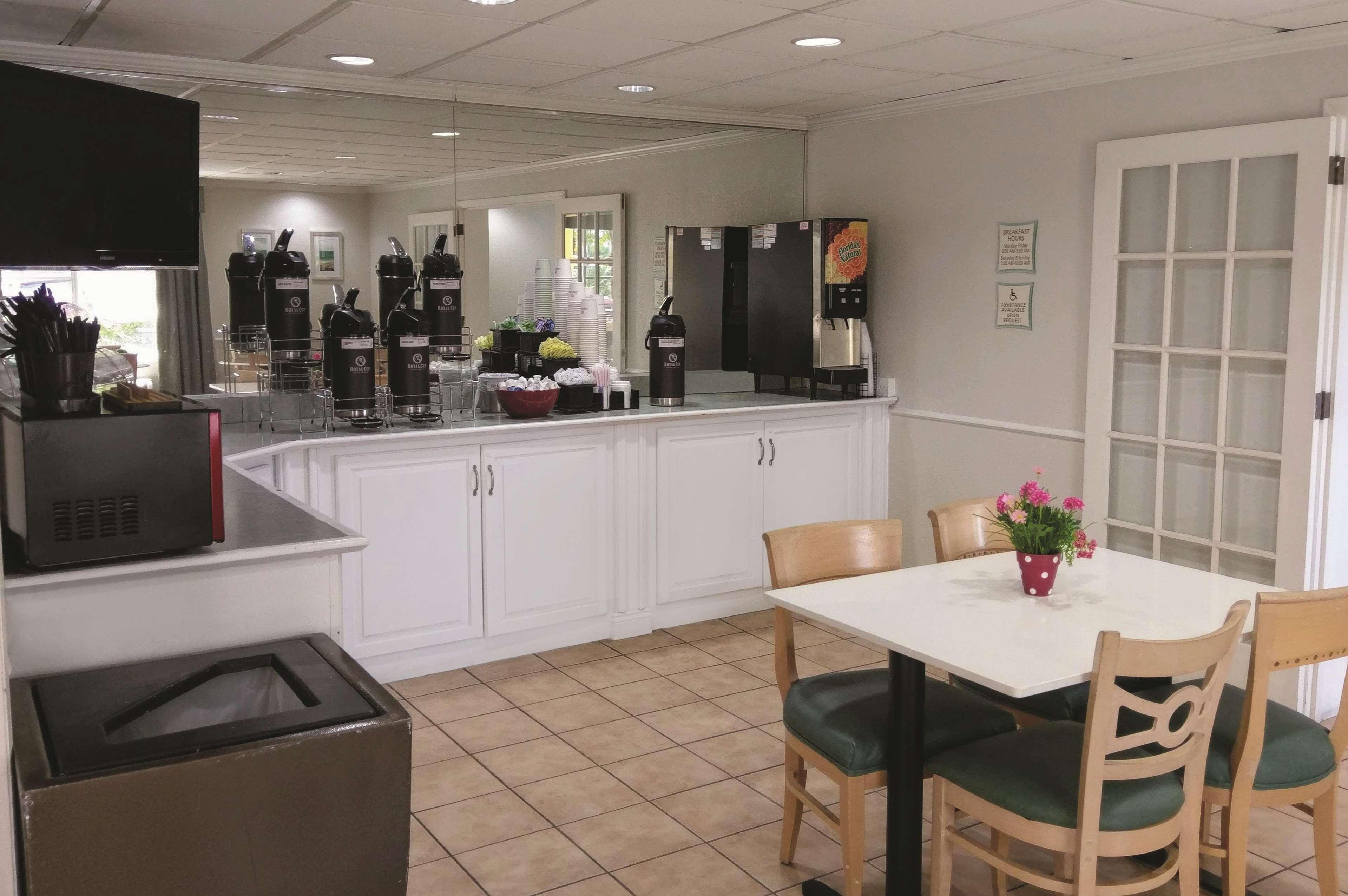 La Quinta Inn & Suites Melbourne Viera