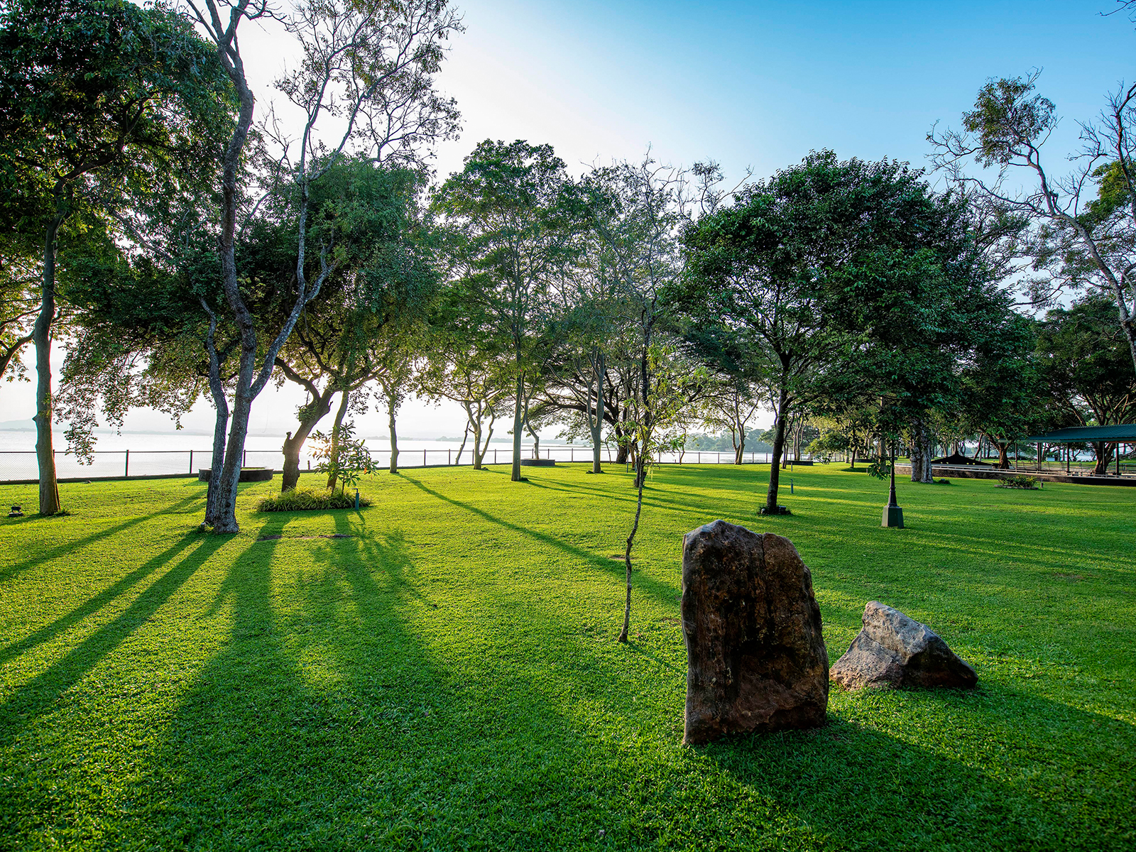 Hotel Sudu Araliya by null