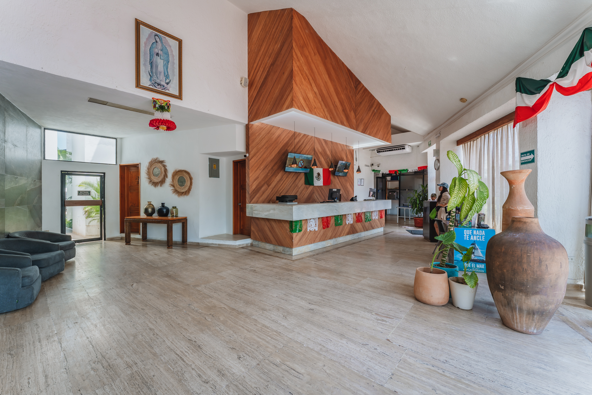 Imperial las Perlas - Poză