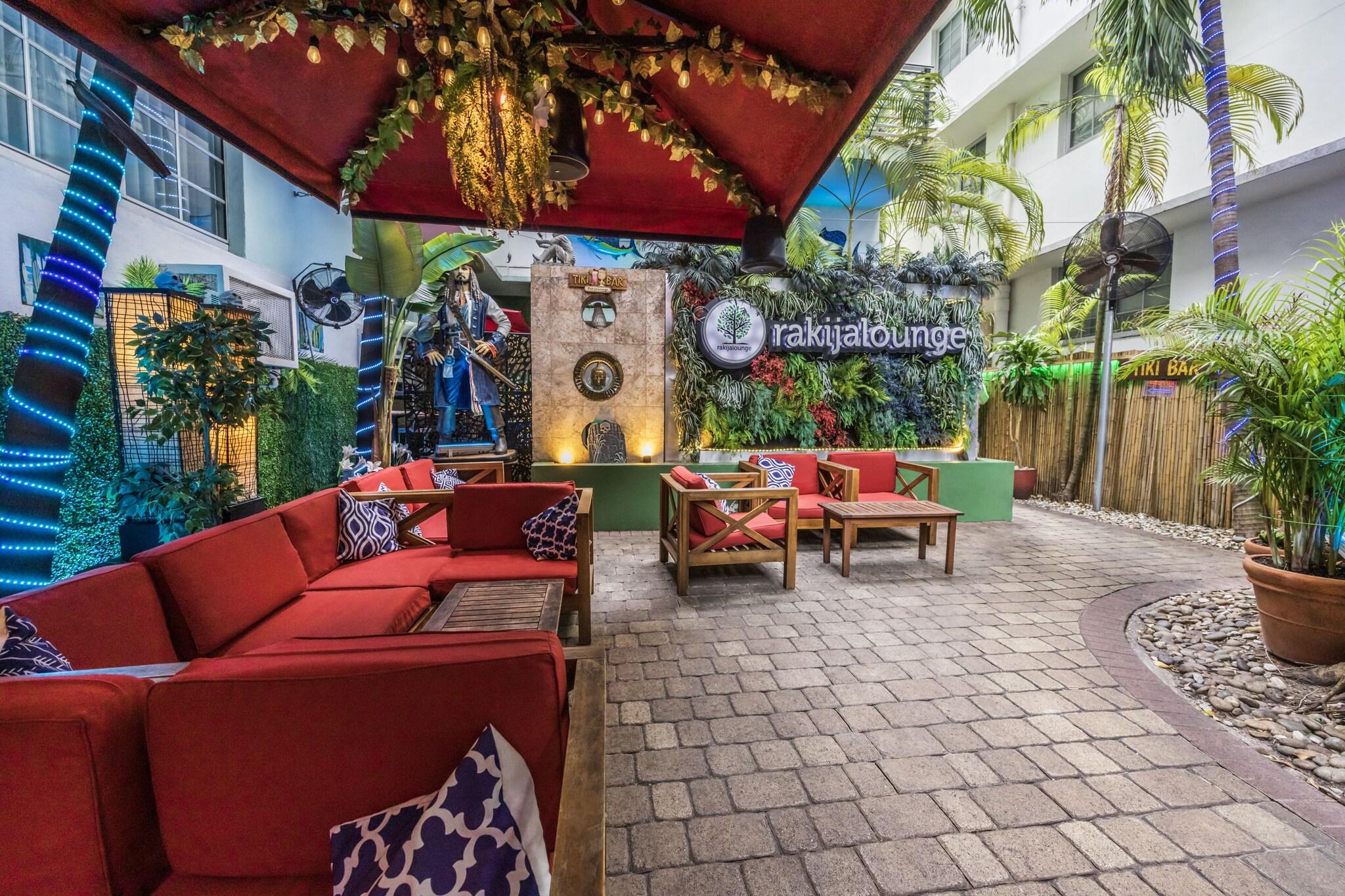 The Kent Hotel by null