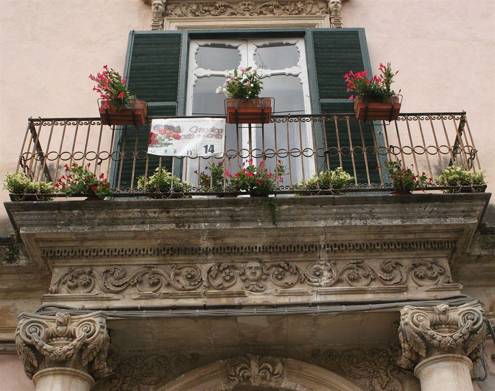 Palazzo Il Cavaliere by null