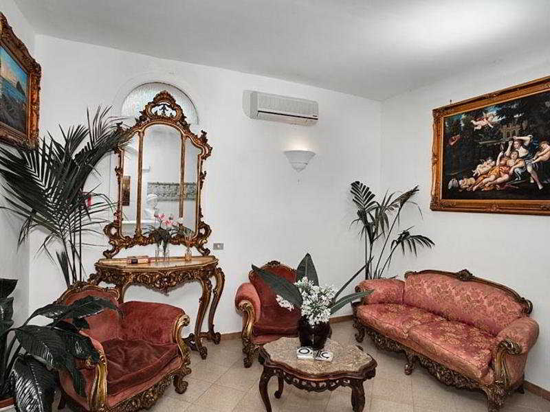 Hotel Bussola di Hermes by null
