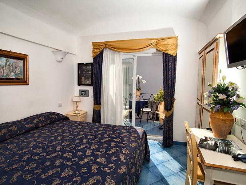 Hotel Bussola di Hermes by null