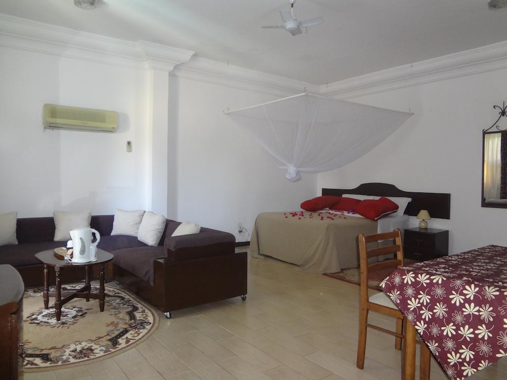 roc Heights lodge by null