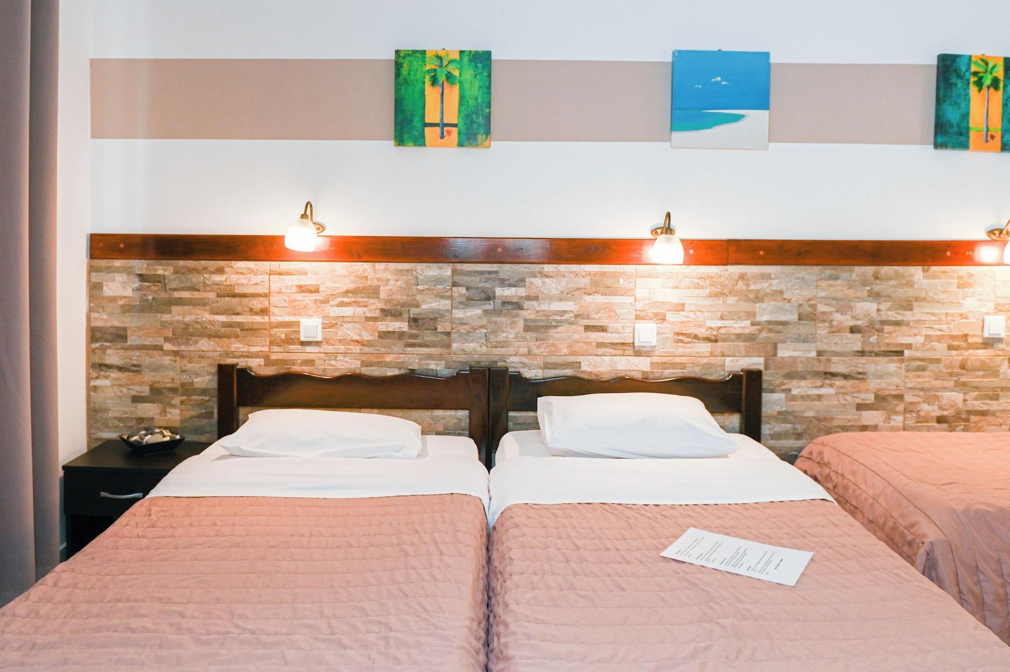 Narkissos Hotel by null