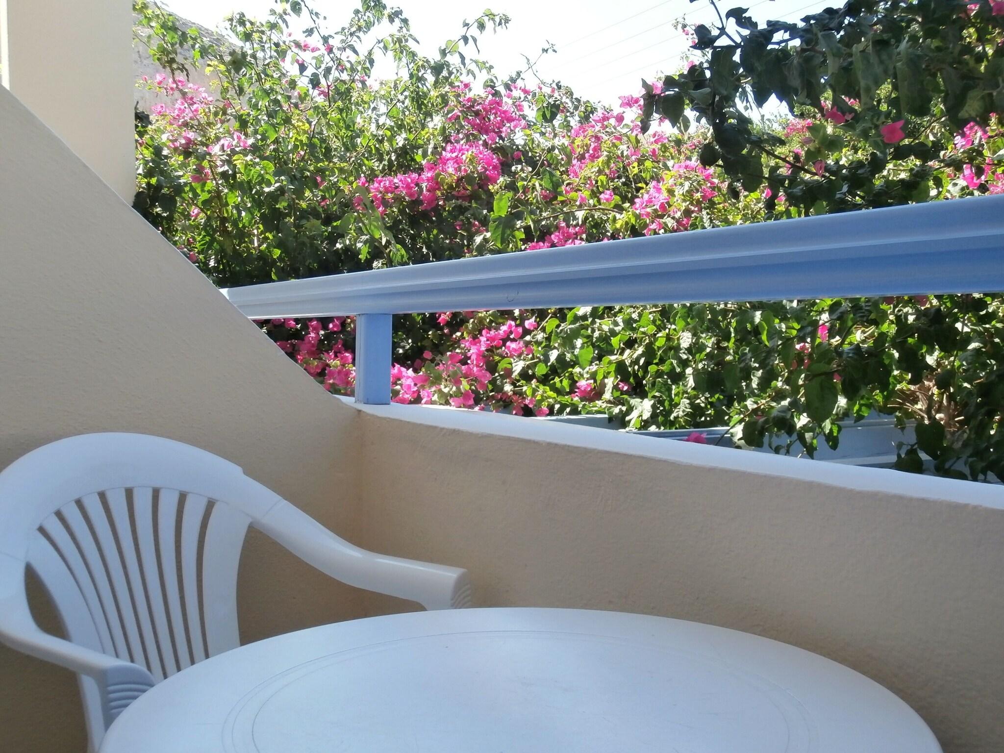 Narkissos Hotel by null