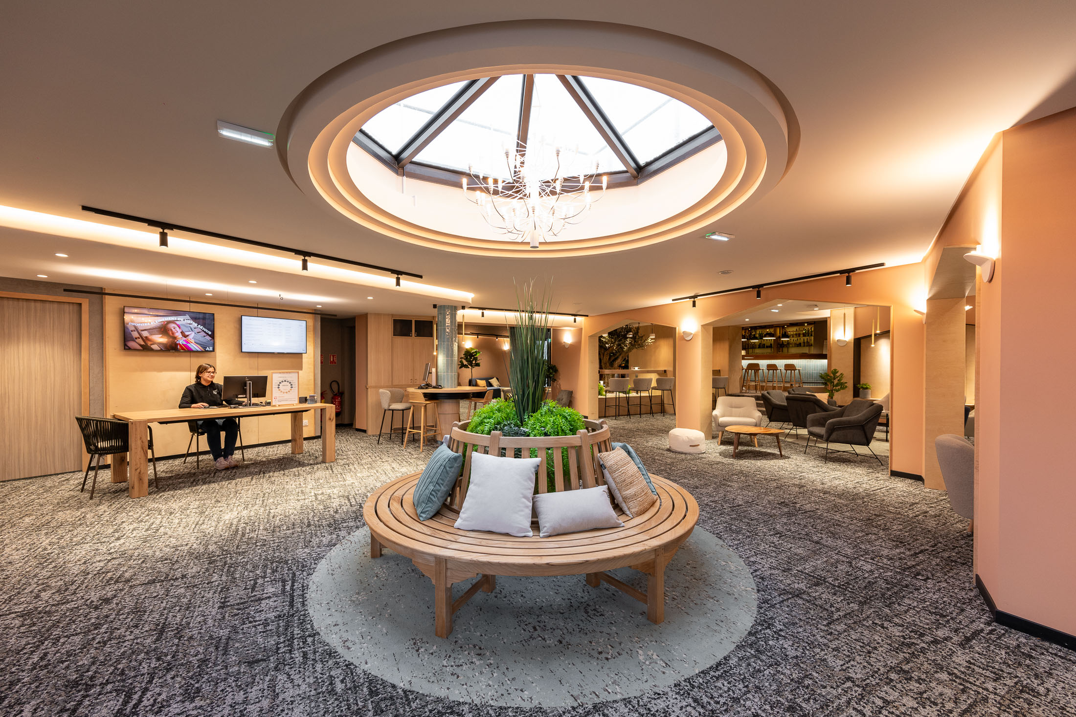 Novotel Mâcon Nord Autoroute du Soleil