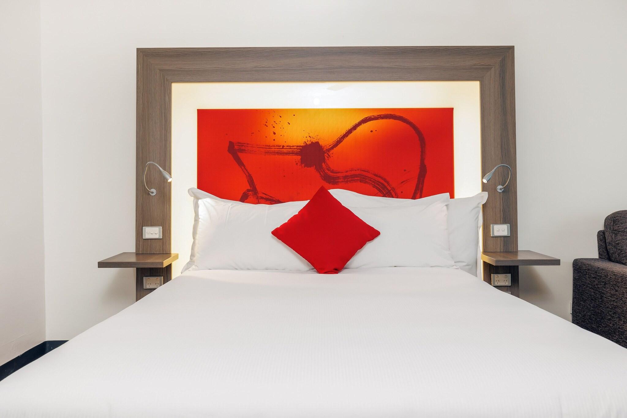 Novotel Darwin CBD by null