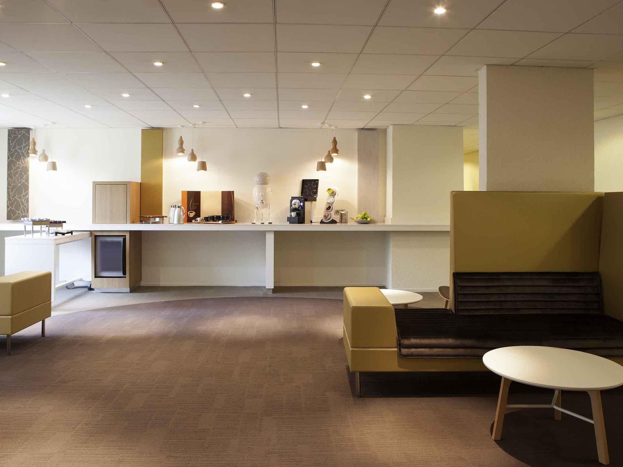 Novotel Fontainebleau Ury - photo