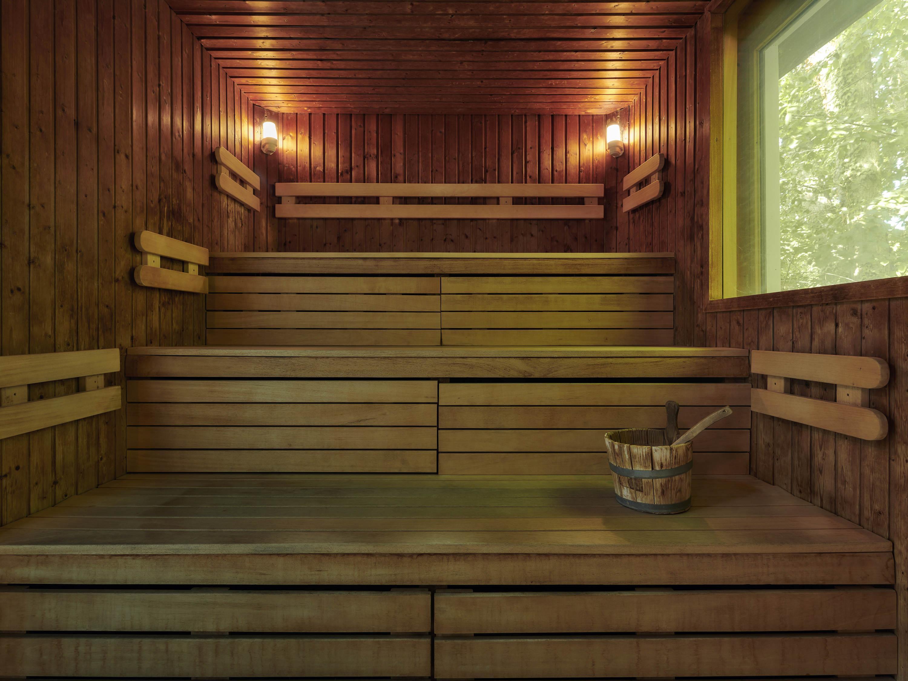 Novotel Fontainebleau Ury - photo