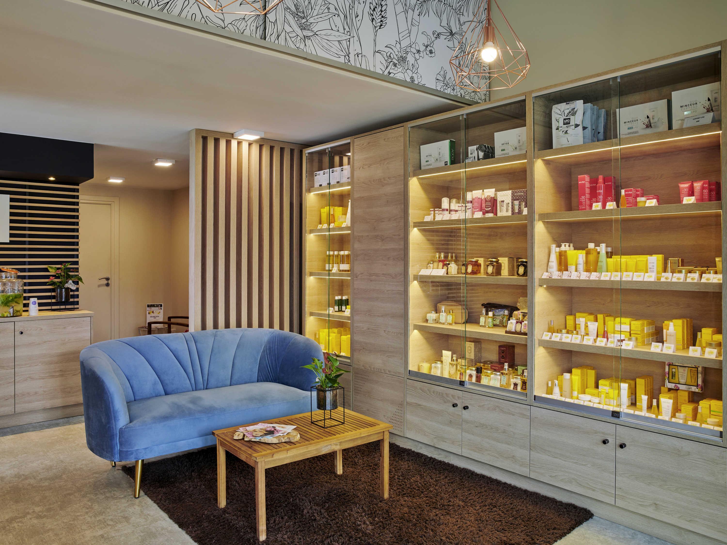 Novotel Fontainebleau Ury - photo