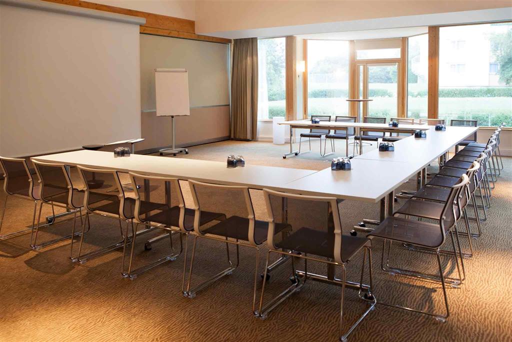 Novotel Fontainebleau Ury - photo