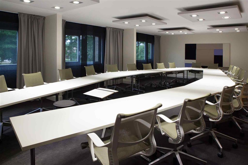 Novotel Fontainebleau Ury - photo