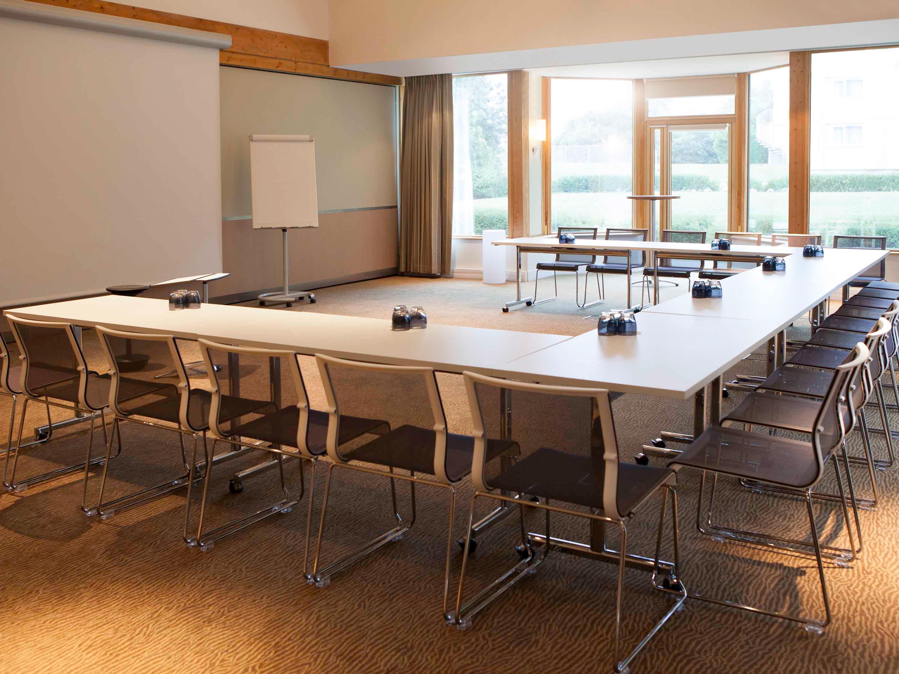 Novotel Fontainebleau Ury - photo