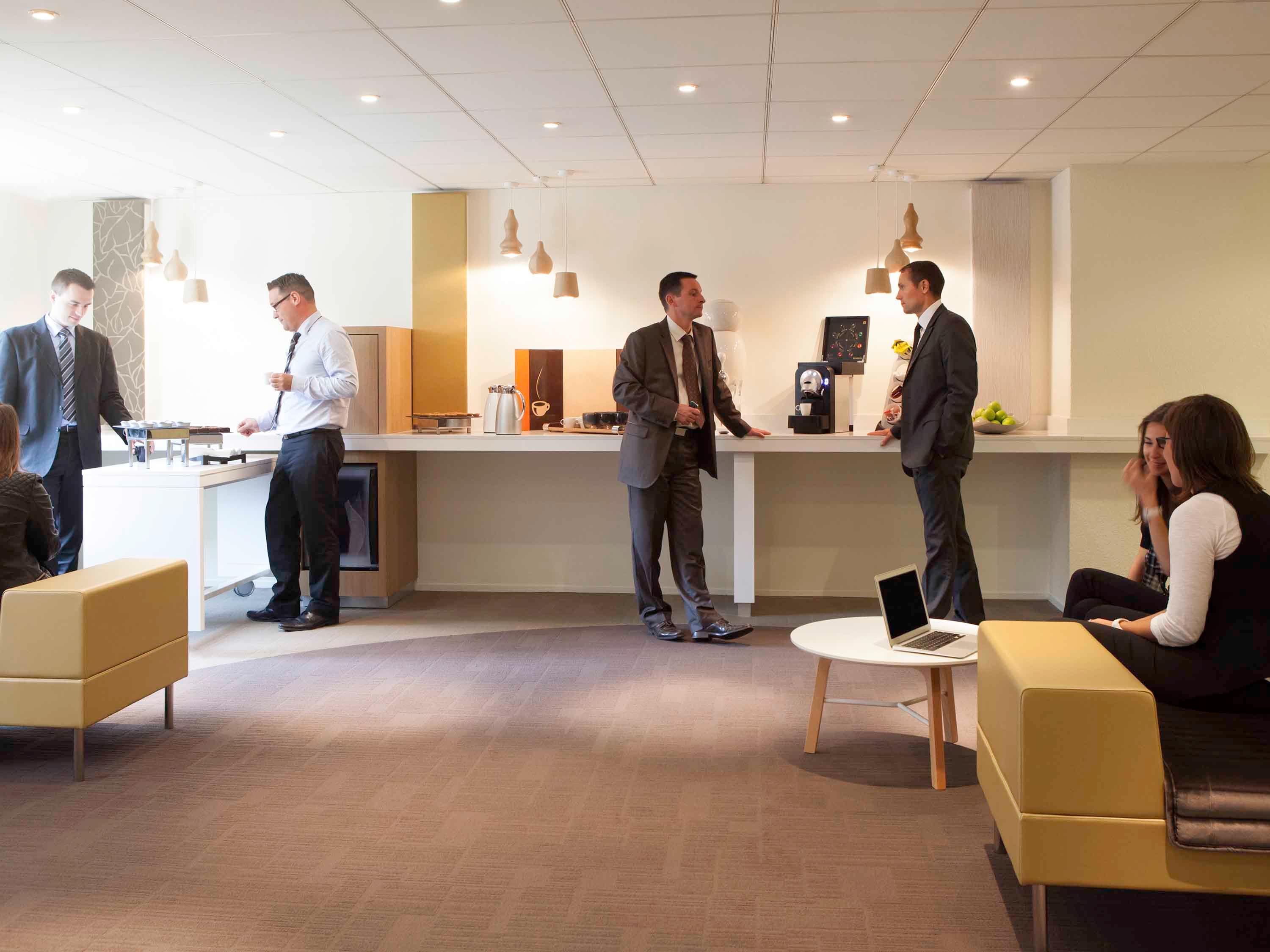 Novotel Fontainebleau Ury - photo