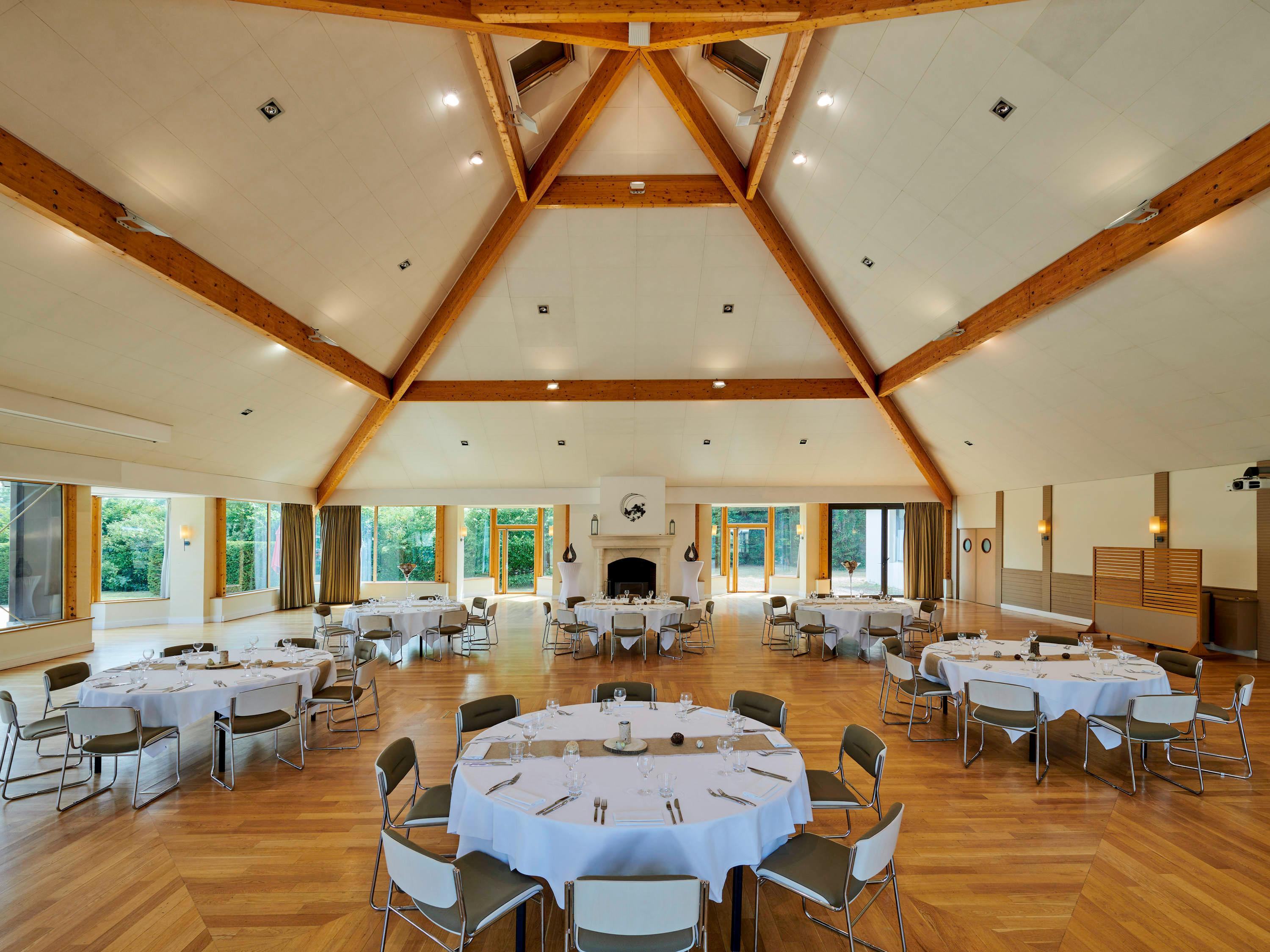 Novotel Fontainebleau Ury - photo