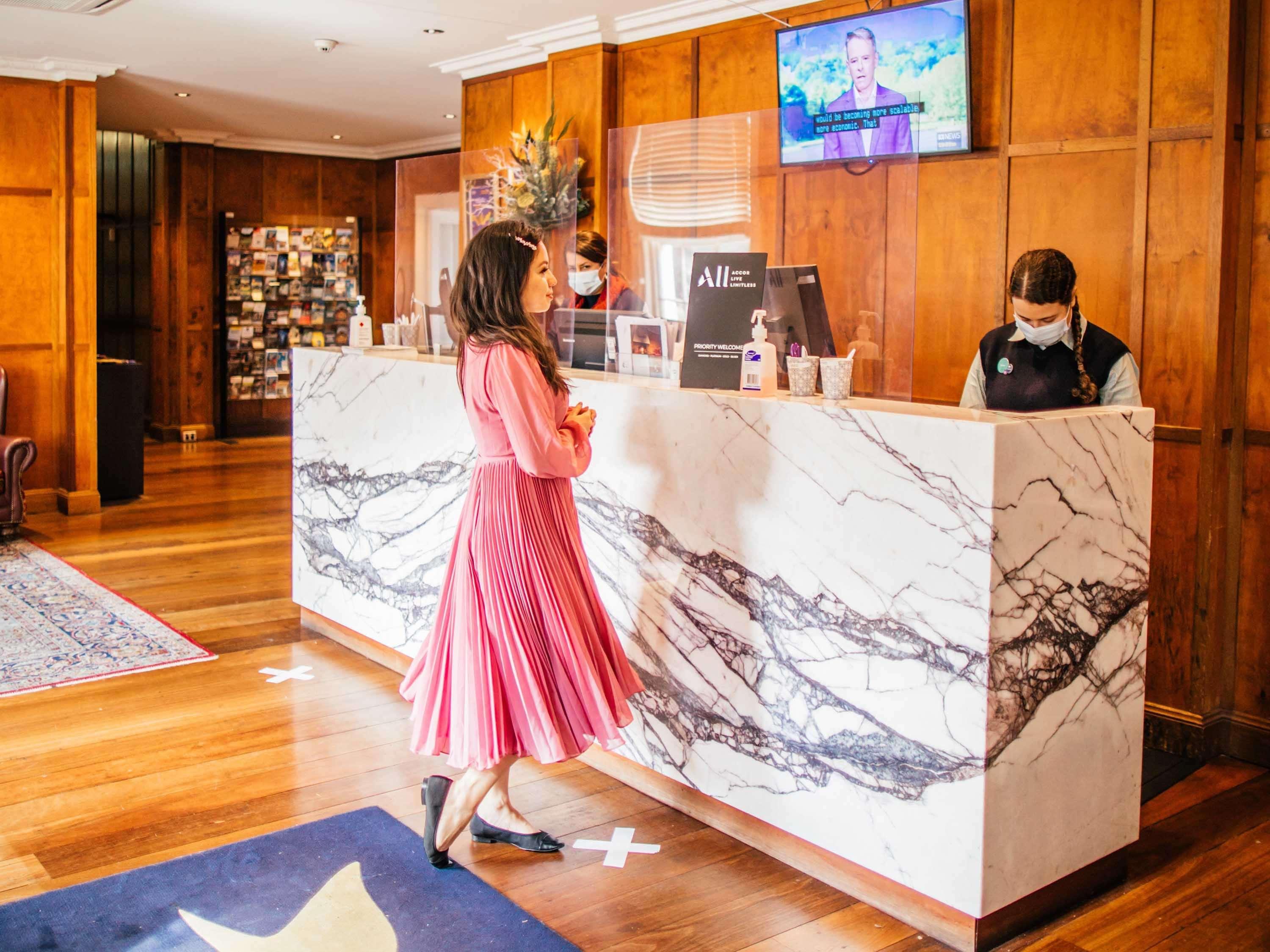 Mercure Canberra by null
