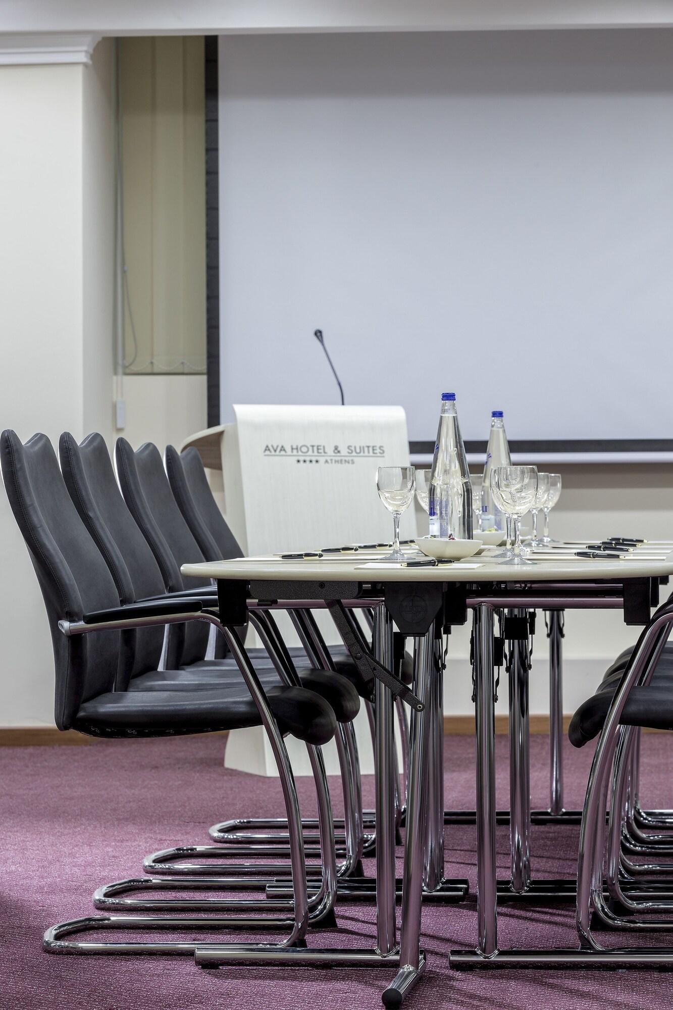 Ava Hotel & Suites - photo