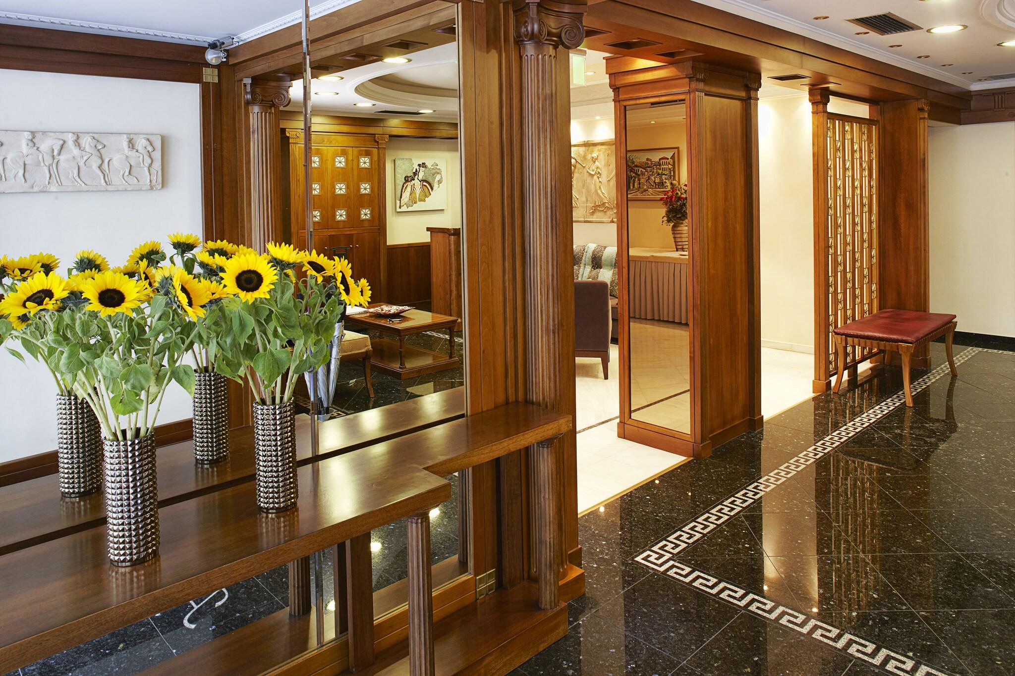 Ava Hotel & Suites - photo