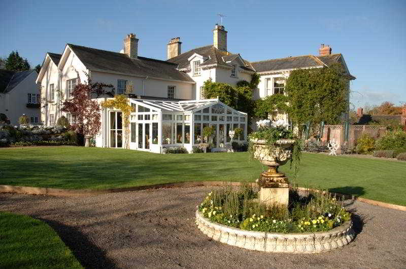 Summer Lodge Country House Hotel & Restaurant by null