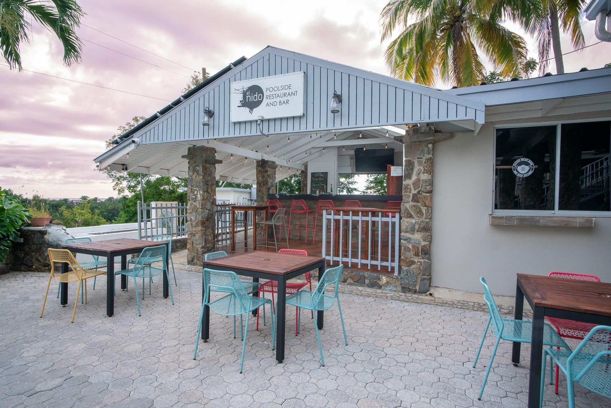 The Lazy Parrot Inn