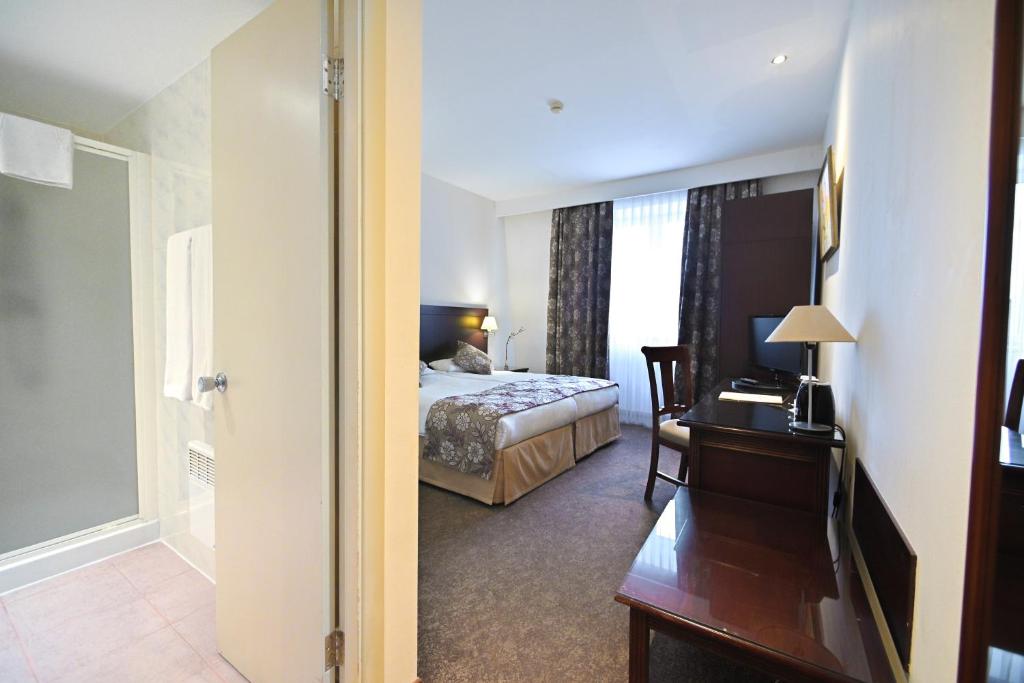 Europe Hotel by null