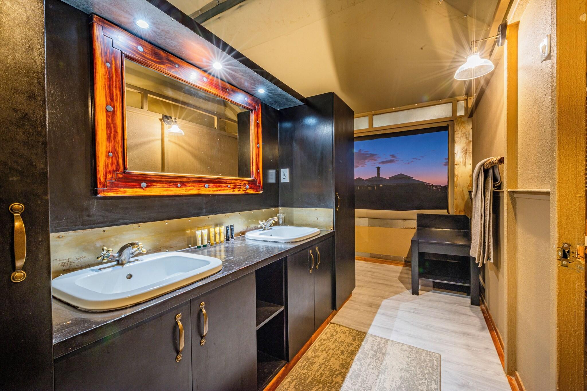 Moon Mountain Lodge