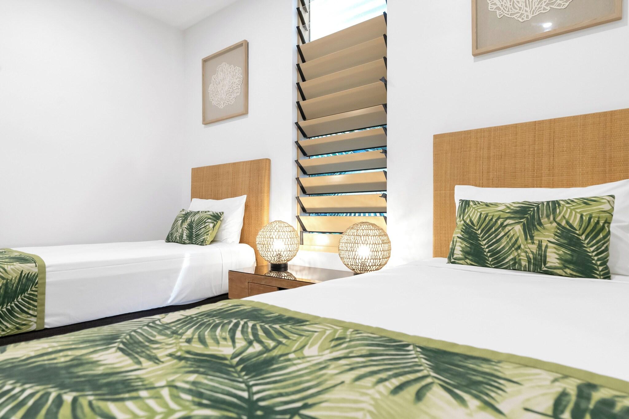 Sanctuary Palm Cove by null