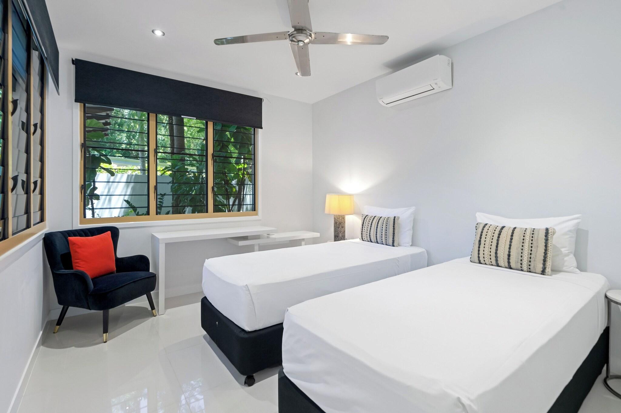 Sanctuary Palm Cove by null