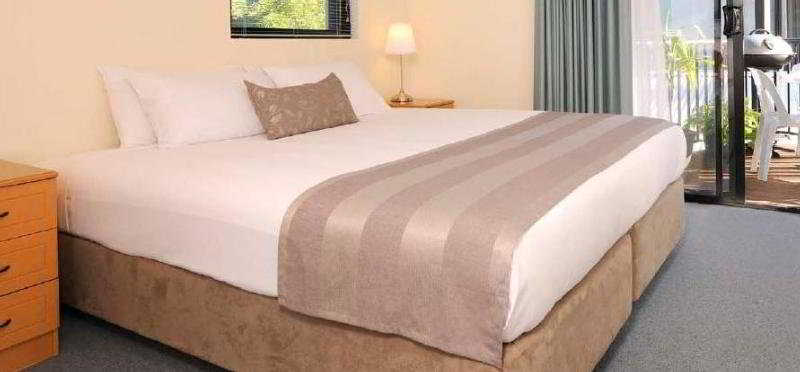 Lodestar Waterside Apartment Hotels by null