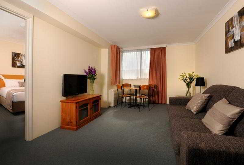 Lodestar Waterside Apartments
