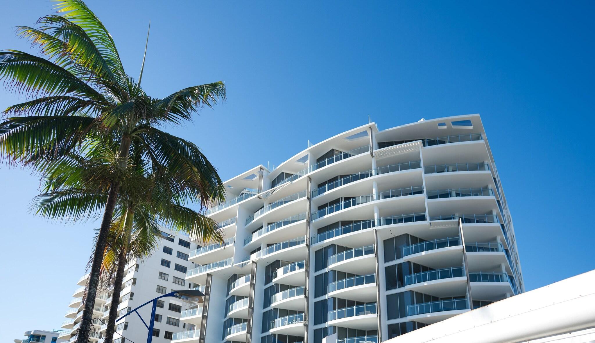 Oceans Mooloolaba Beach by null