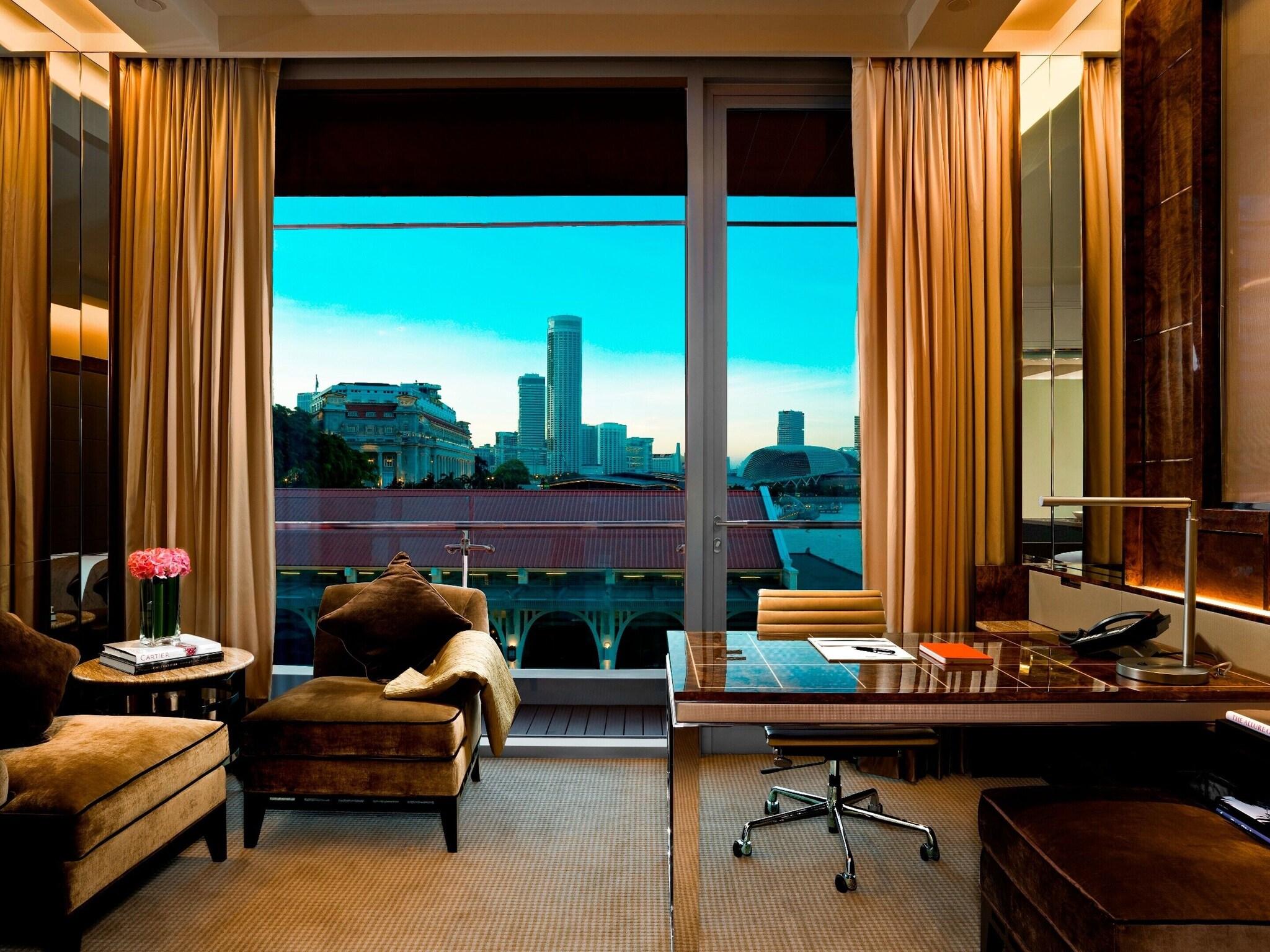 The Fullerton Bay Hotel Singapore by null