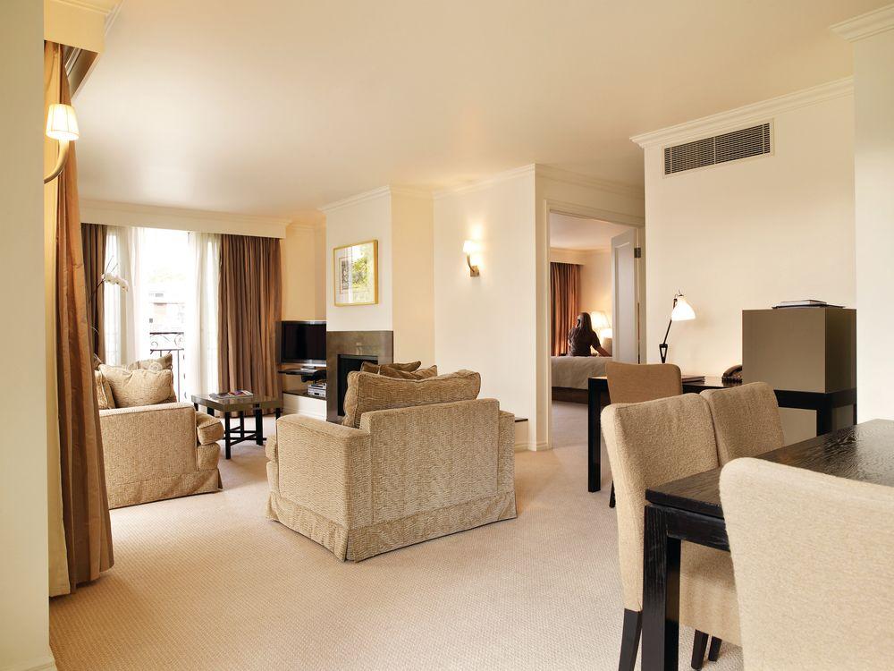 The Lyall Hotel by null