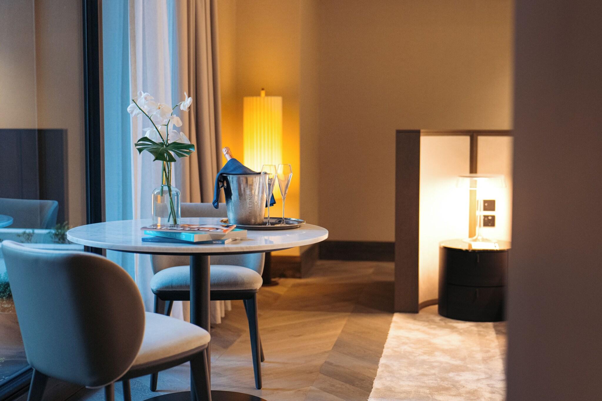 The Lyall Hotel by null