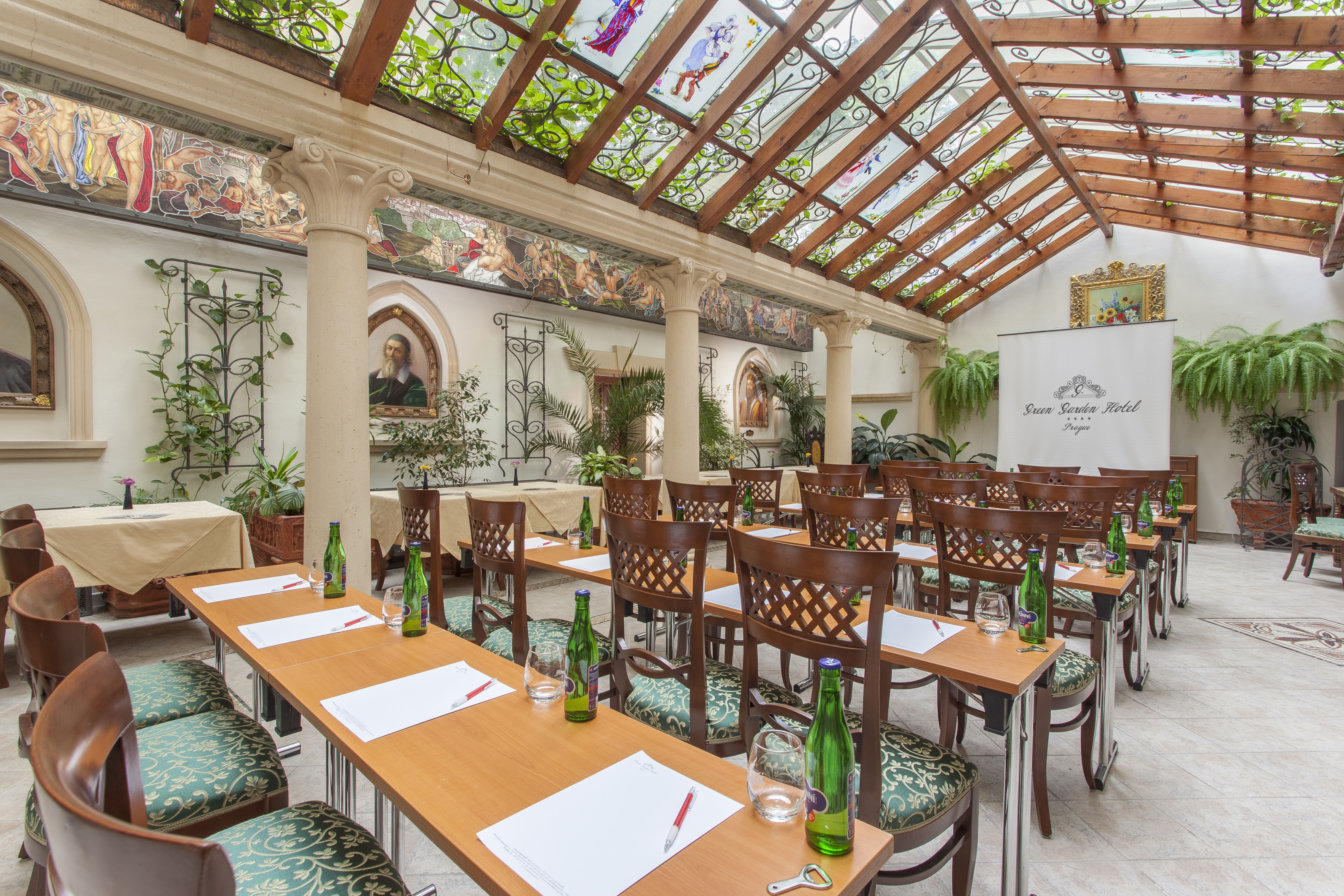 Green Garden Hotel Prague - photo