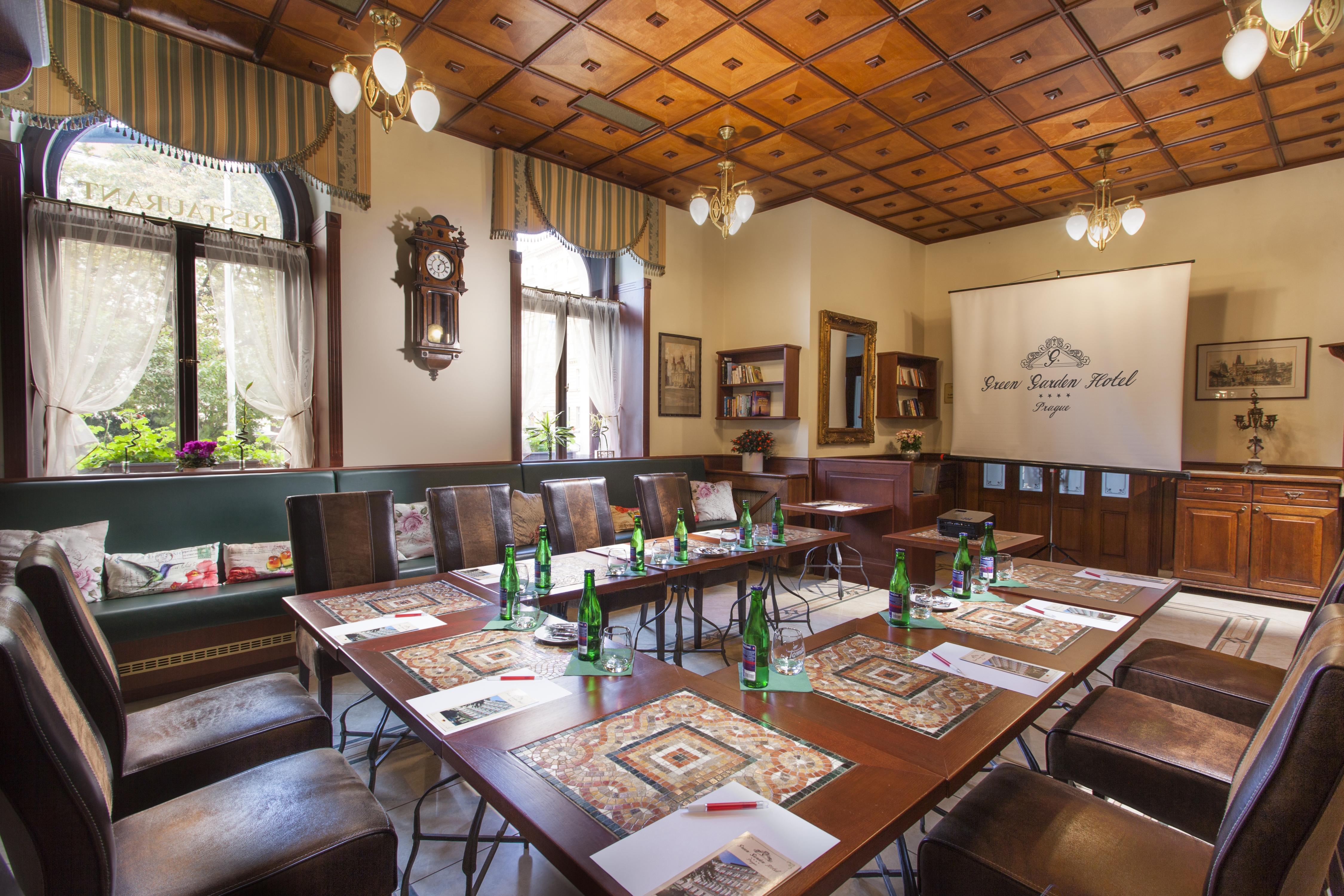 Green Garden Hotel Prague - photo