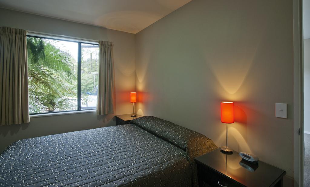 58 on Cron Motel by null