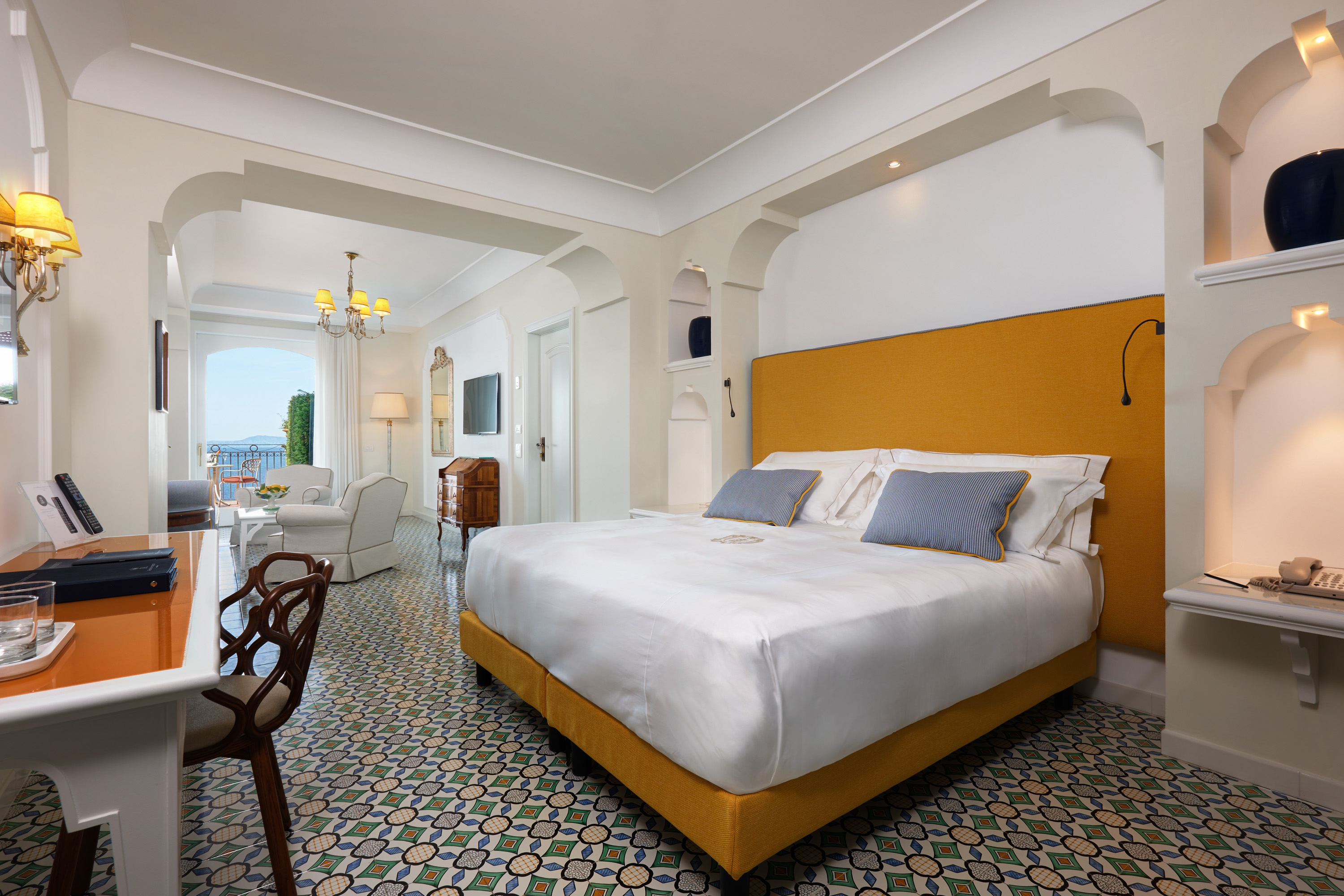 Suite, sea view