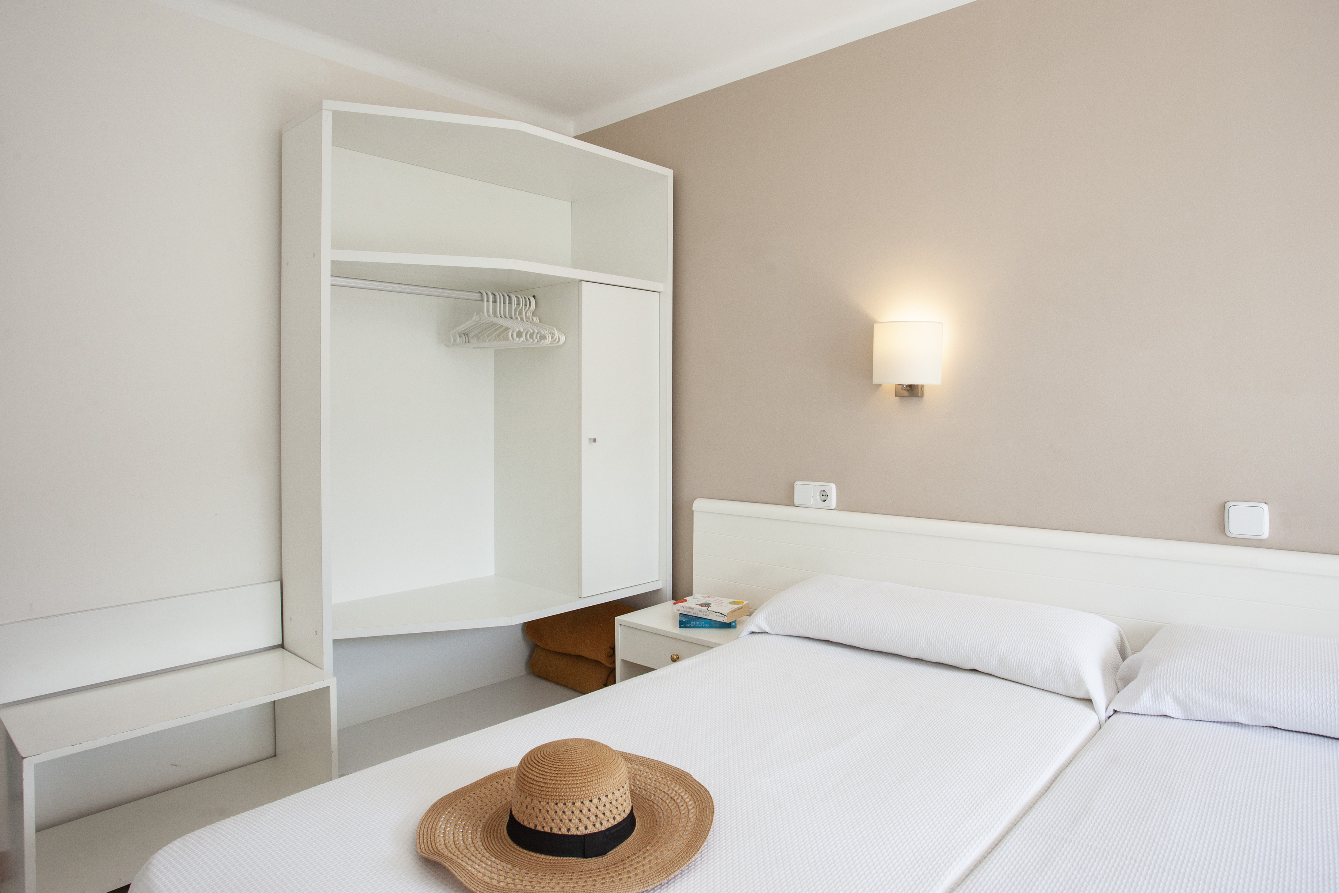 Hostal Residencia Sutimar