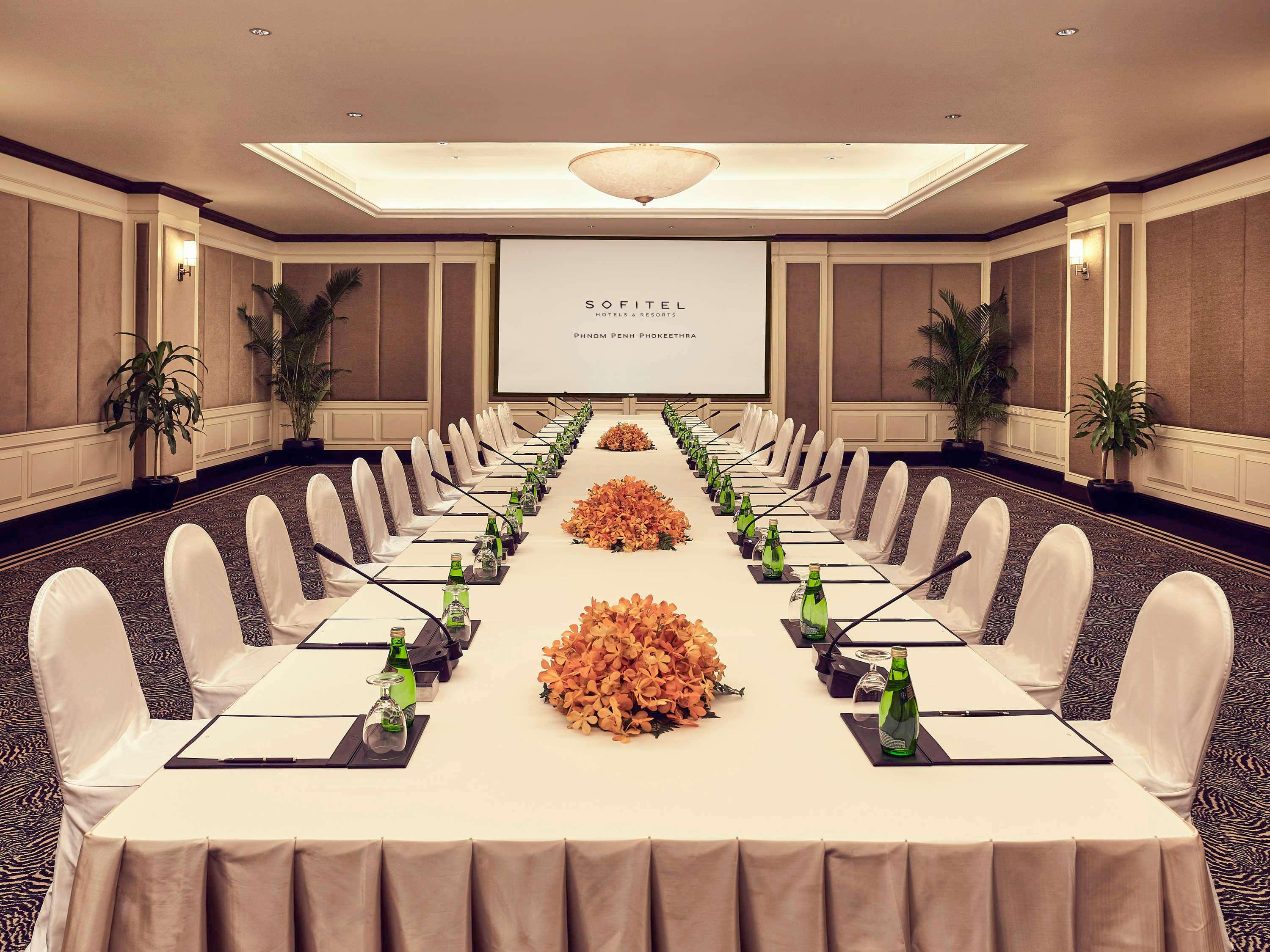 Sofitel Phnom Penh Phokeethra by null